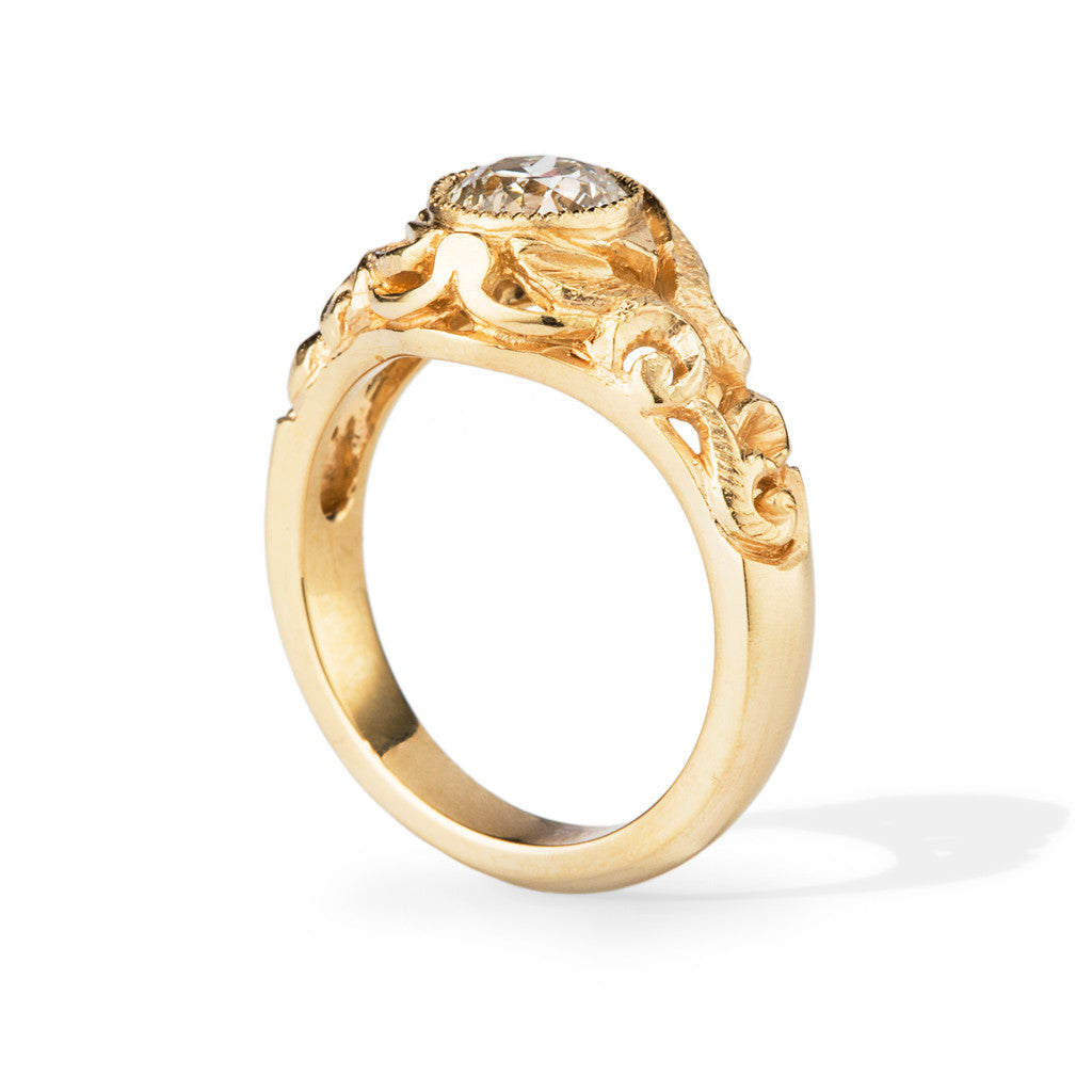Antique Inspired Yellow Gold Engagement Ring 