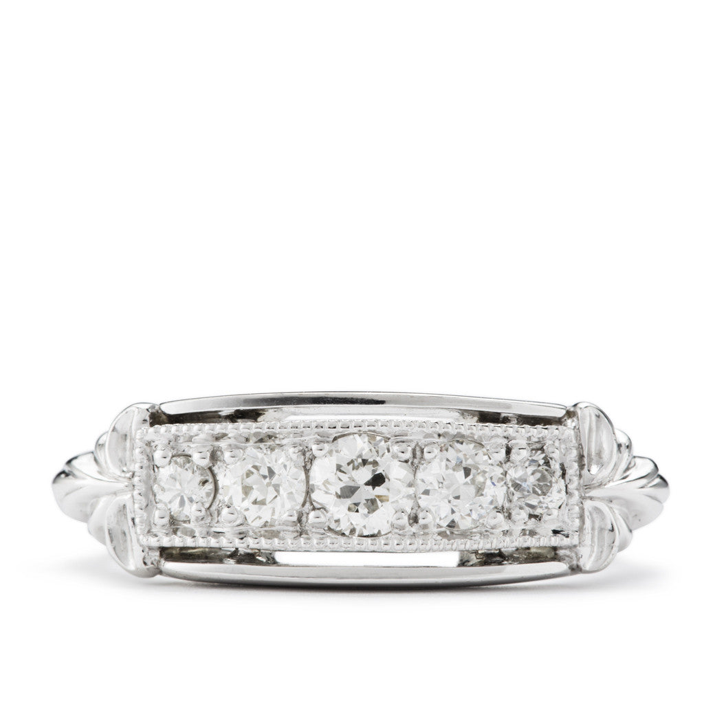 Smith & Bevill Custom made Retro style diamond ring 'Brooklyn'