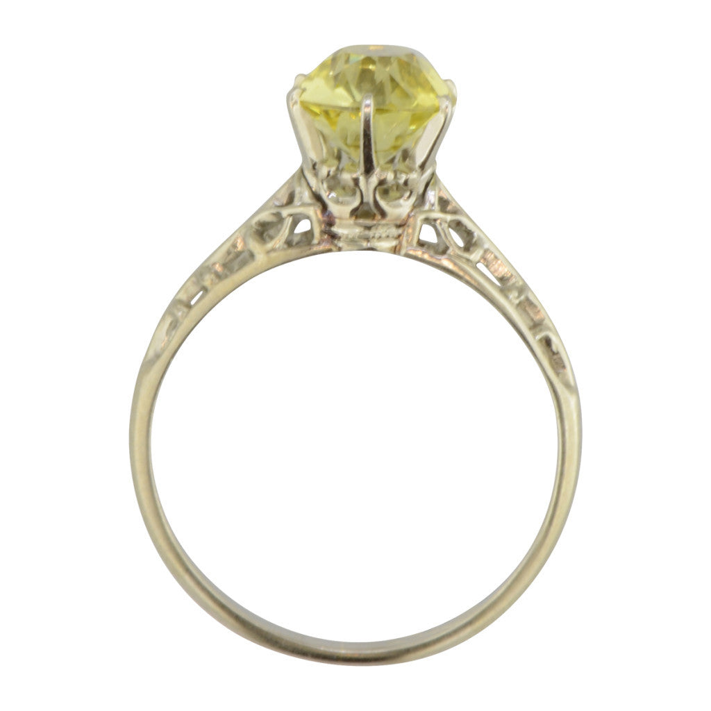 'London' is a vintage white gold ring set with chrysoberyl