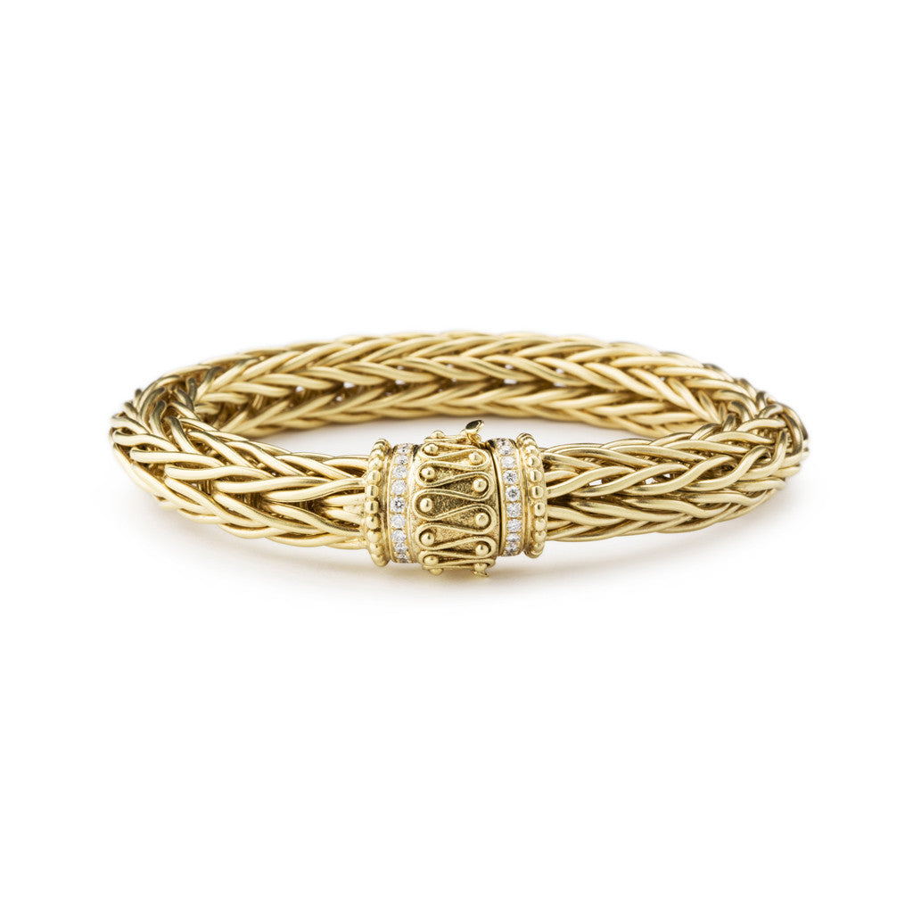 Etruscan hand made Bracelet of 18k yellow gold