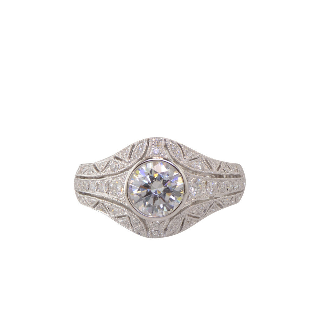 Vintage Style Filigree Engagement Ring 'Chantilly' by Diadori