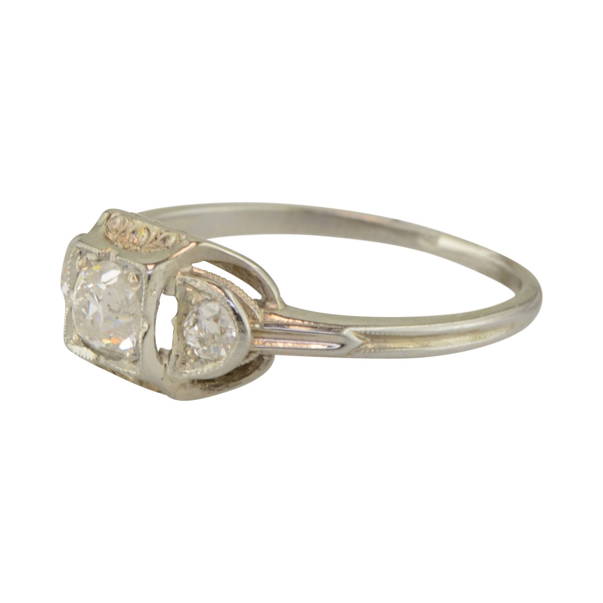 Origional Art Deco Engagement Ring in White Gold with Diamonds