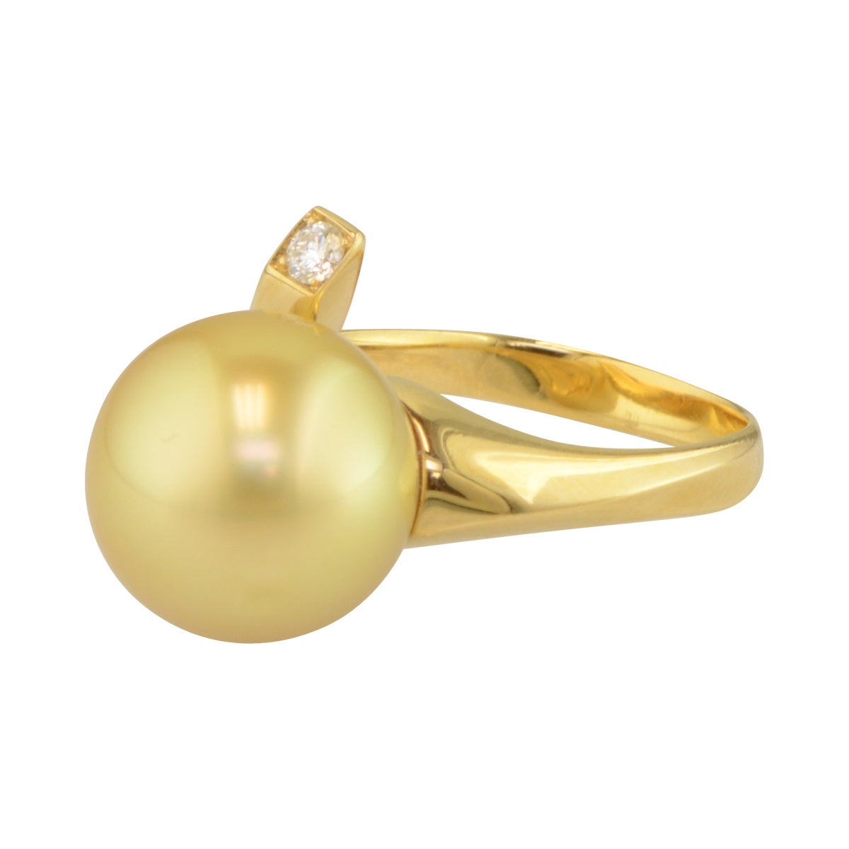 Golden Pearl ring with diamond accent
